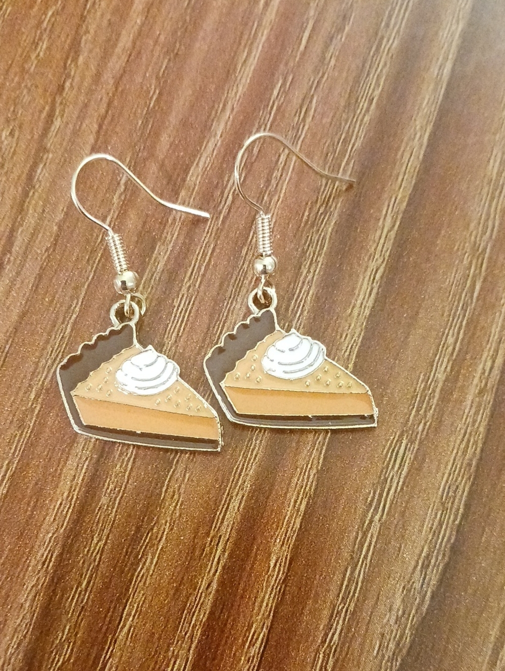 Source Unknown Gold Pumpkin Pie Slice Earrings with White Topping